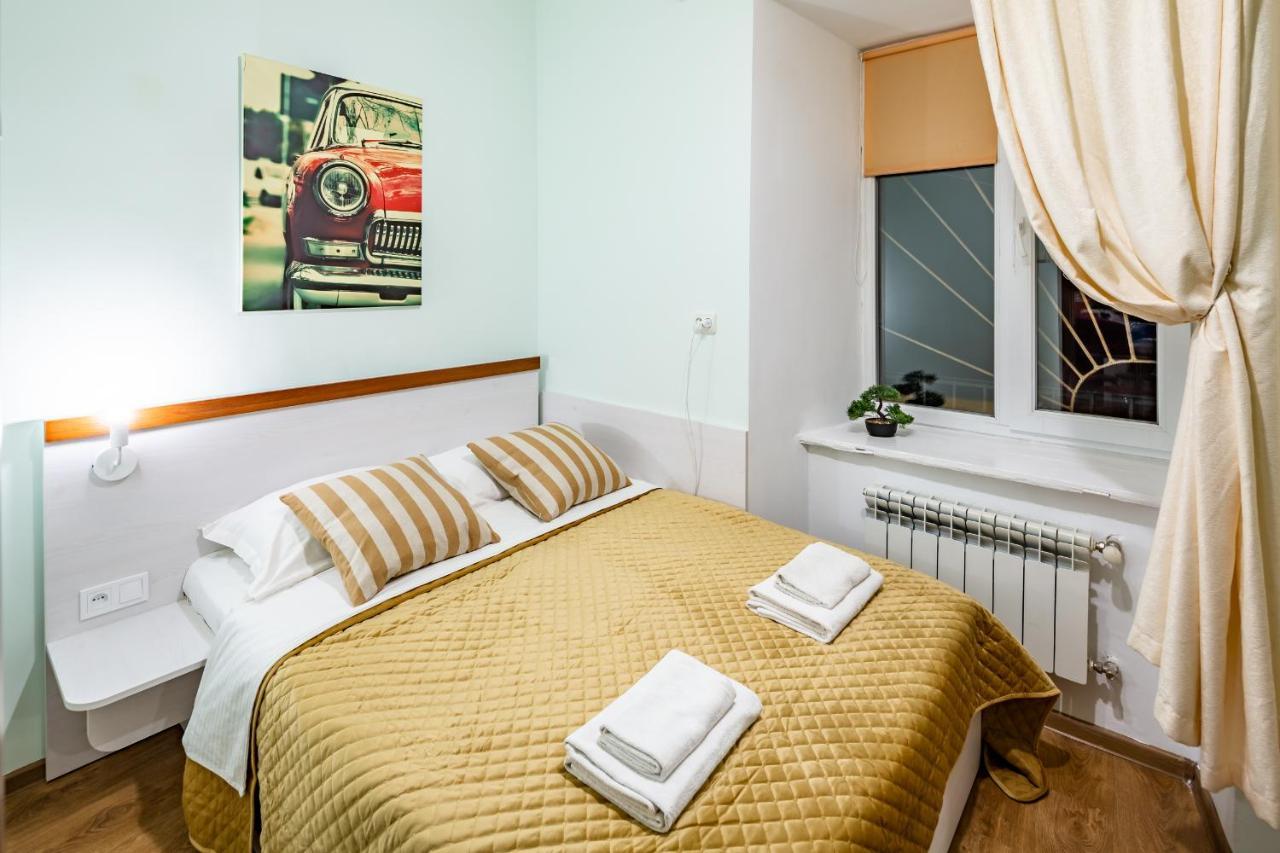 Rainbow Apartment Near Rynok Sq Lviv Exterior photo